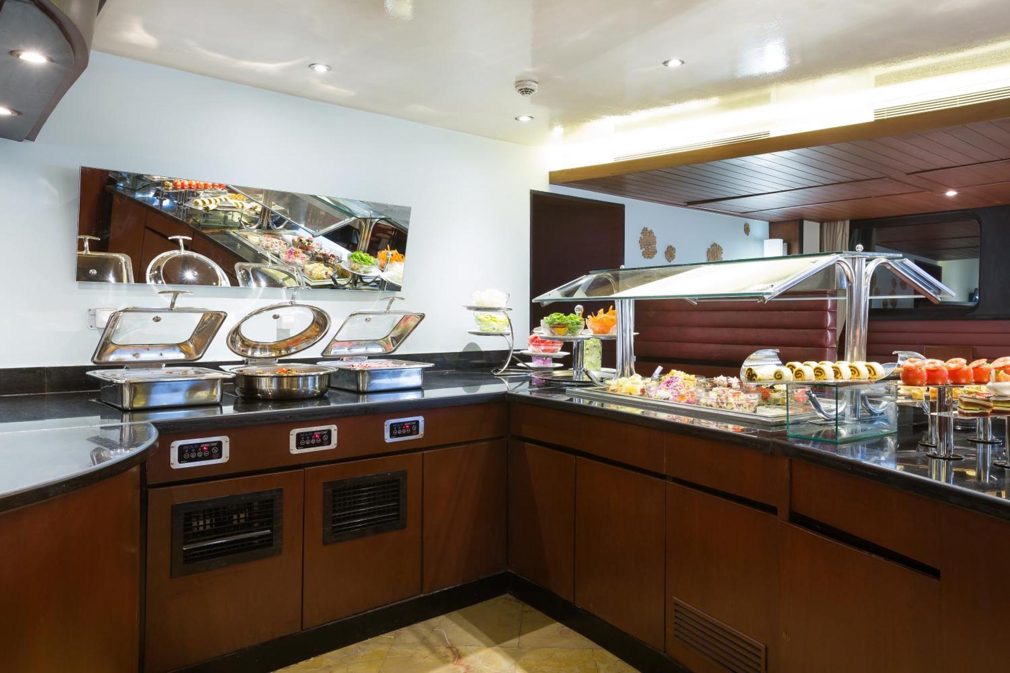 M/Y Alyssa - 4 Or 7 Nights From Luxor Each Monday And 3 Or 7 Nights From Aswan Each Friday Hotel Exterior photo