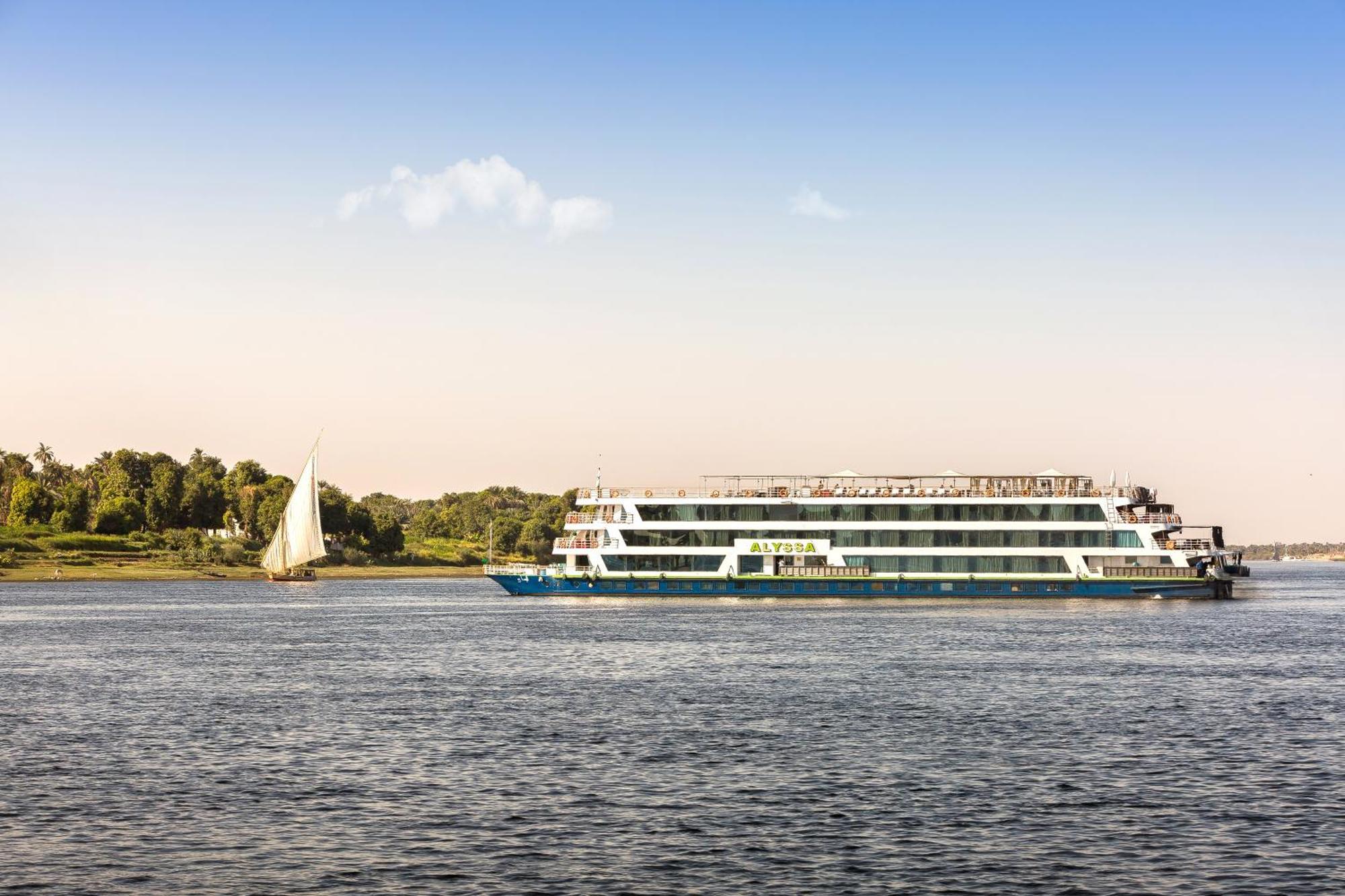 M/Y Alyssa - 4 Or 7 Nights From Luxor Each Monday And 3 Or 7 Nights From Aswan Each Friday Hotel Exterior photo